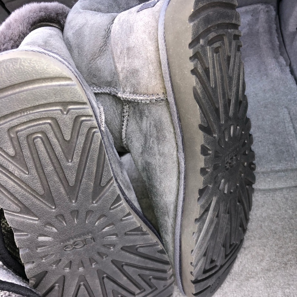 UGG BOOTS